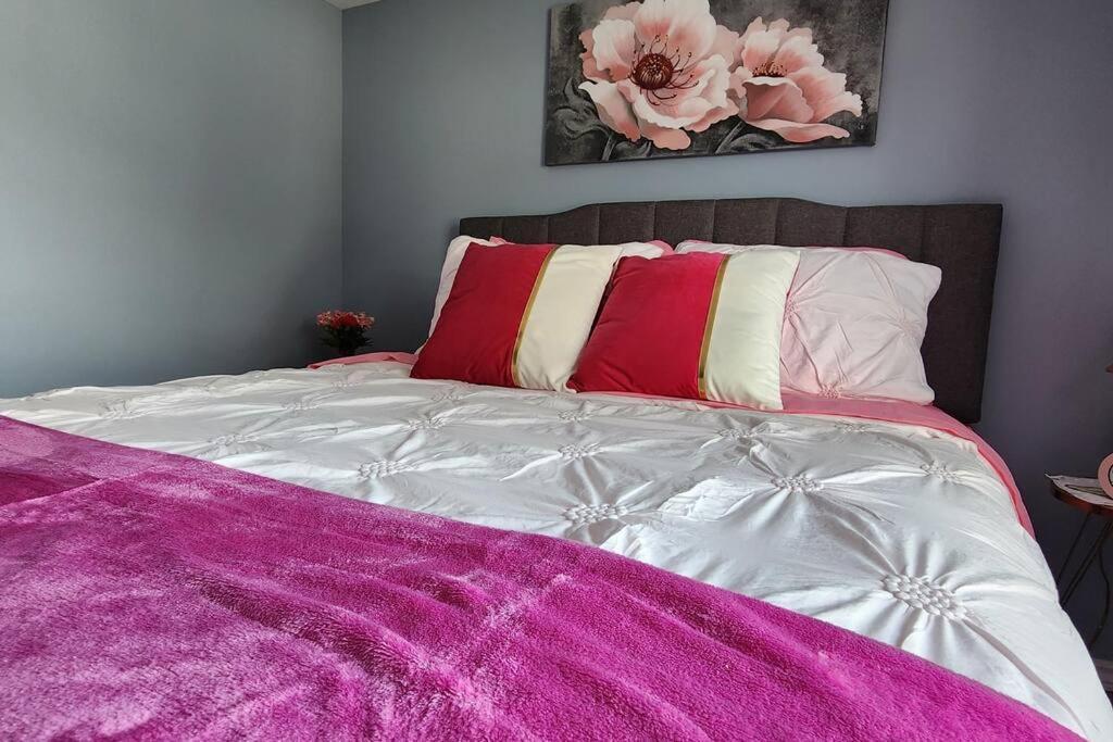 Family Ties Vacation Home - Rossy House Twillingate Esterno foto