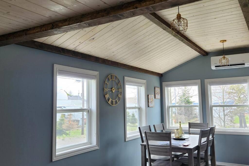 Family Ties Vacation Home - Rossy House Twillingate Esterno foto